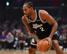 快船NBA战胜火箭，莱昂纳德稳定发挥